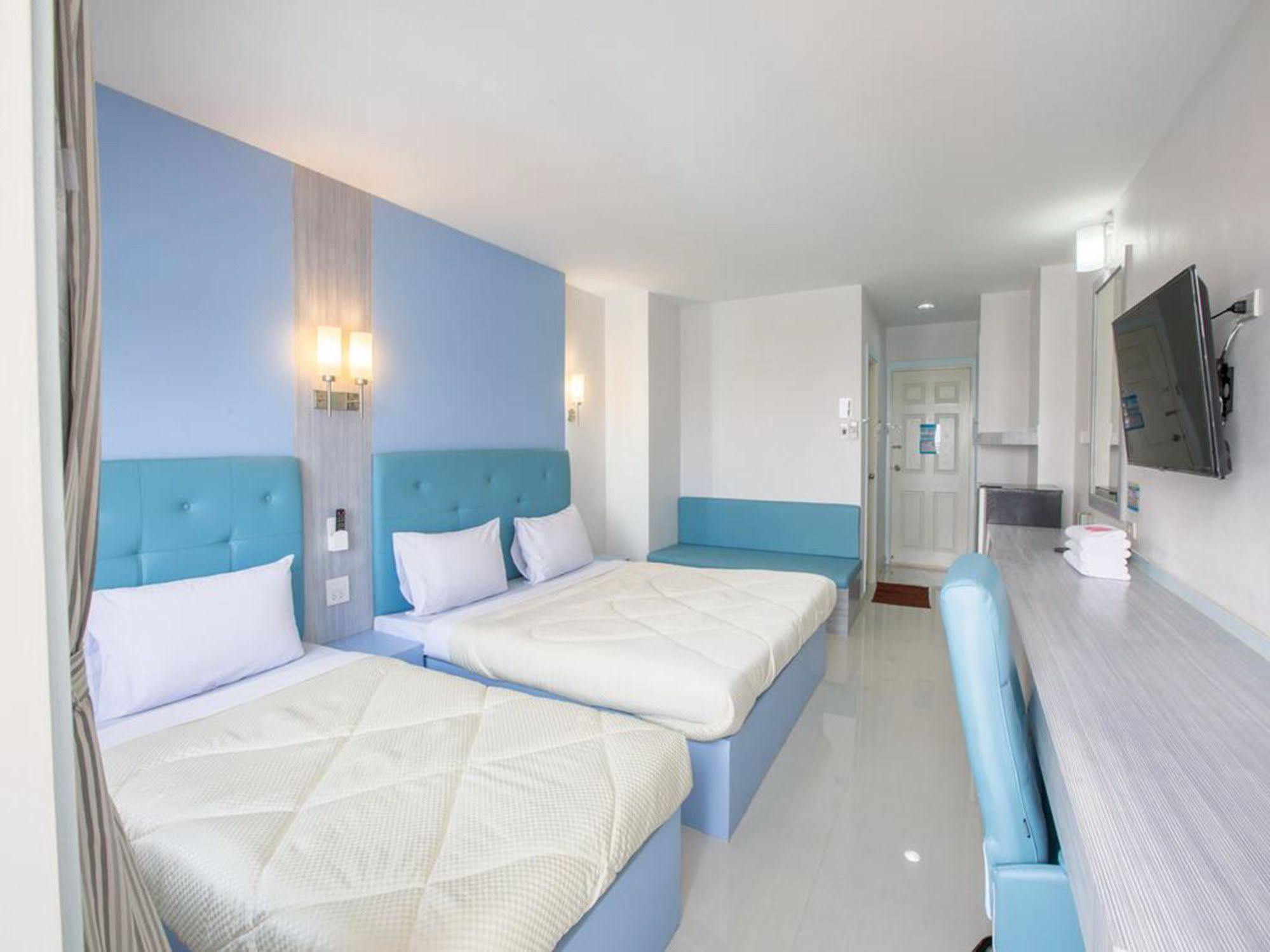 P.A. Thani Hotel Nakhon Sawan Exterior photo